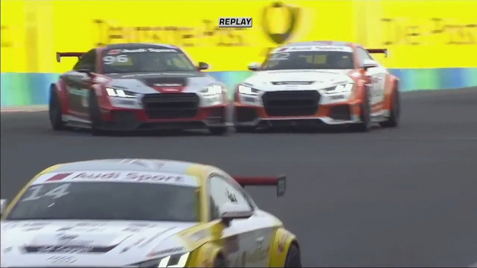 Audi Sport TT Cup 2016. Race 1 Hungaroring. Patrick Egsgaard & Chaz Davies Crash