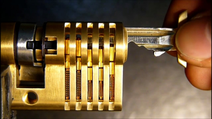 ---How a lock works - YouTube