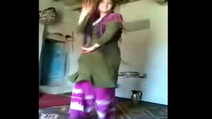 Afghan Dehati Girl So Cute and Beautiful Dancing at home