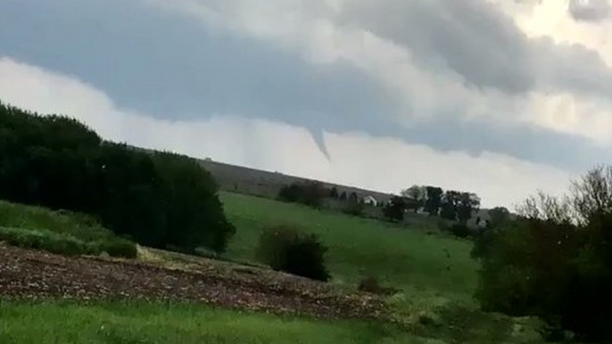 Small Funnel Cloud Spotted in Tornado-Warned Sac City, Iowa