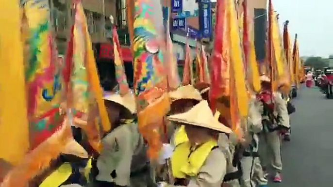 西螺福興宮太平媽   西螺媽祖 太平媽在淡水街上繞境中。16042017