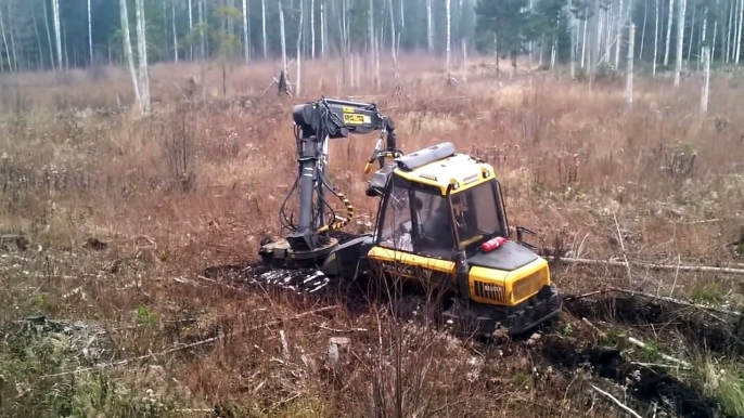 Bog Monters Mega Machines Heavy Equipment Stuck in Swamp Ice Timber Carrier Stalled Tractor Mud CNC