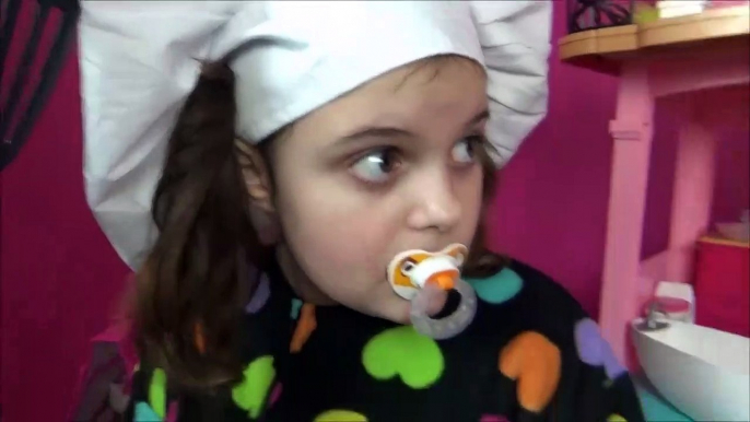 Bad Baby Chef Victoria Cooking Fail Green Slime Pancakes Annabelle Daddy Toy Freaks-5_