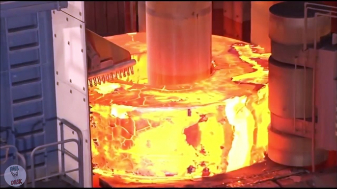 Technoerotic ¦¦ HYPNOTIC Video Inside ¦¦ Extreme Forging Factory ¦¦ Making a huge shaft