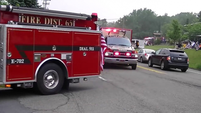 Parade of Police, Ambulance, Fire Trucks Responding - Chicago Firetruck new