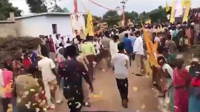 Kurnool - Nara Lokesh Grand Enrty - Nara Fan'S hungama - Tdp Leaders - High Sequrity Convoy -nandyal