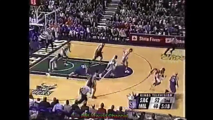 Michael Redd 20 Pts, Desmon Mason 21 Pts, Toni Kukoc 21 Pts Vs. Sacramento, 2003 04.