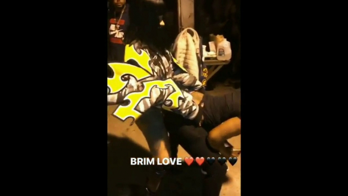 Cardi B dances with friend! HOT girls dancing! - Love and Hip Hop New York Season 7 rapper is a great dancer!