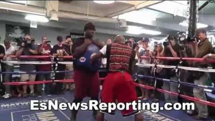 Floyd Mayweather The Face Of Boxing 47-0 impressive mitt workout - EsNews Boxing