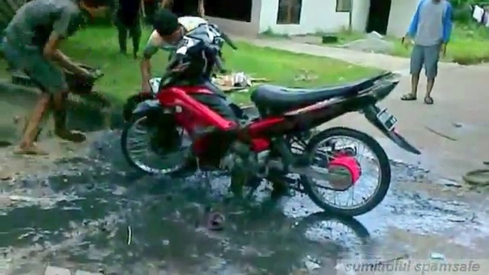 342.How to stop bike fire- THROW IT IN CANAL !