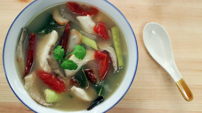 Tom Yum Soup w  Fish Recipe ต้มยำปลา - Hot Thai Kitc