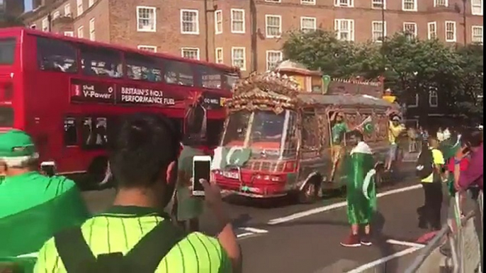 Pakistani bus in London - Pakistani fans celebrating Champions Trophy win