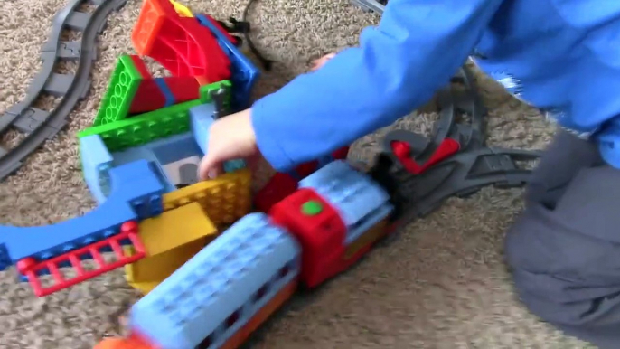 Thomas and Friends Wooden Railway _dfgr Thomas Train and Lego Duplo