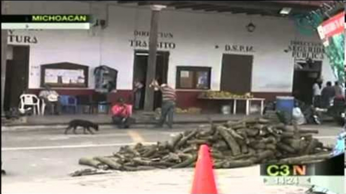 Habitantes de Tancítaro huyen de sus hogares a causa de las amenazas del crimen organizado