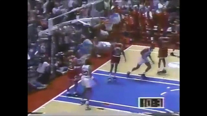 Michael Jordan (46 4 6) 1991 ECSF Gm 3 vs. Sixers Hersey Hawkins Game Winner