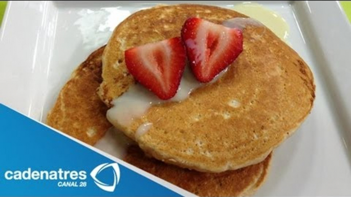 Pancakes de Canela y Avena / Desayunos nutritivos / Hot cakes con lechera y fresas