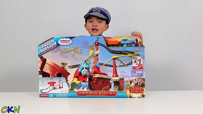 Puente motor alto enorme salto jugando conjunto Cielo el juguete pista tren unboxing thomas ckn