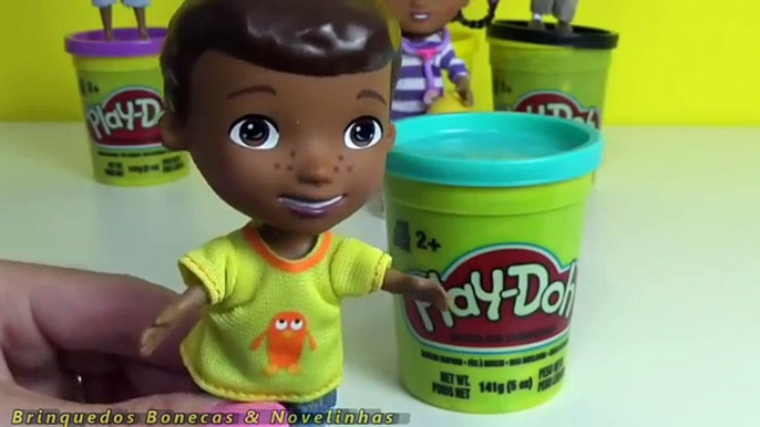 Família Doutora Brinquedos Surpresa em português - McStuffins Doctor and Family Surprise