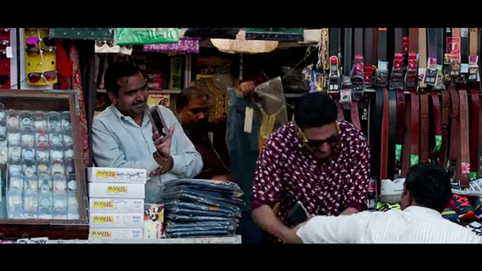 Hans Mat Pagli (Duet) Full Video - Toilet- Ek Prem Katha - Akshay Kumar, Bhumi - Sonu Nigam, Shreya