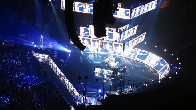 Muse - Stockholm Syndrome live, Madison Square Garden, New York City, NY, USA  4/15/2013