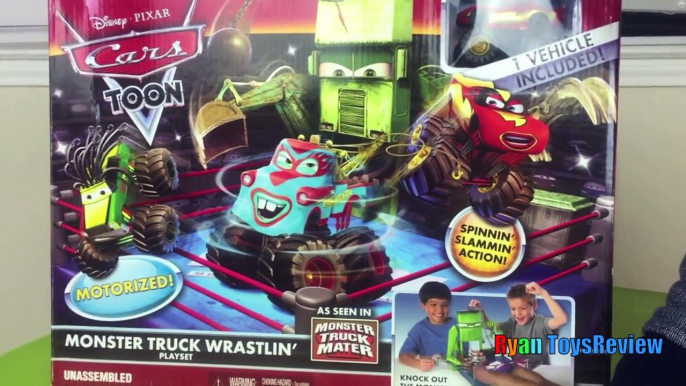 Des voitures foudre monstre remorquer jouet un camion Disney toon wrastlin mcqueen mater ryan toysrev