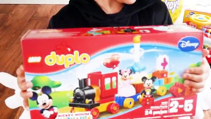 Oeuf géant souris ouverture jouets vidéos Disney junior super surprise mickey clubhouse minnie