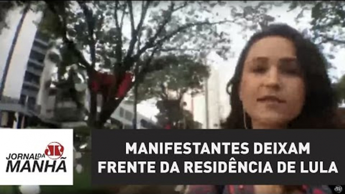 Manifestantes deixam frente da residência de Lula | Jornal da Manhã | Jovem Pan