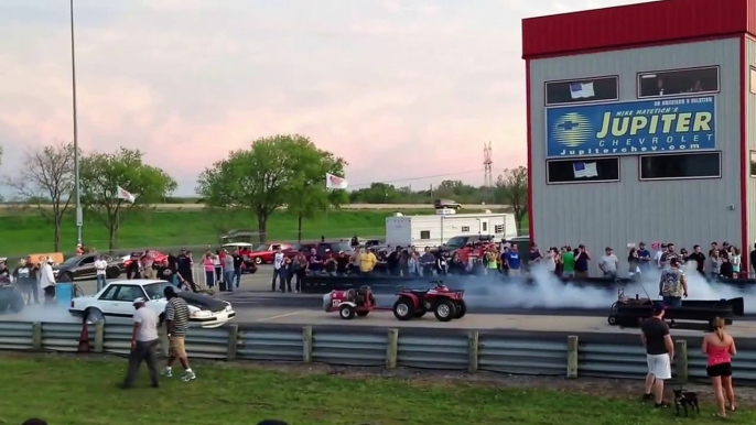 Old School Mustang Mustang Coupe Drag Race