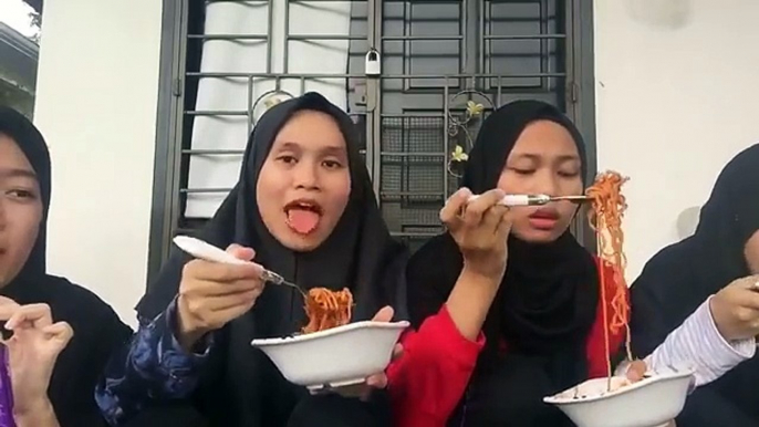 the spicy korean noodle challenge and cinnamon challenge with them