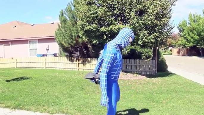 Increíble y azul vida poco película hombre araña superhéroe el veneno Vs real
