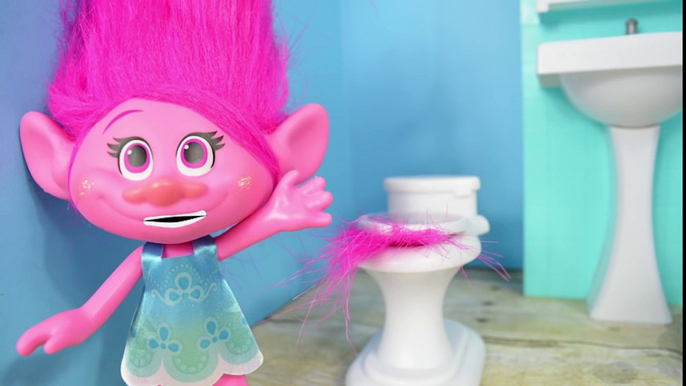 Mommy Trolls Poppy And Baby Trolls Bath Time! Baby Trolls Hide N Seek!