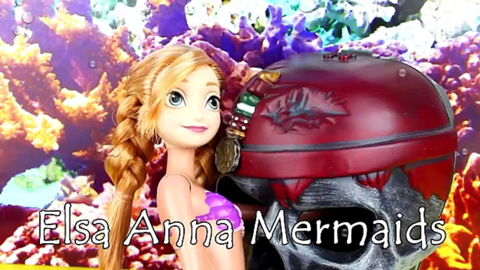 Frozen Elsa Becomes a Mermaid! Disney Princess Mermaid With Ariel, Merman, Barbie Dolls Pa