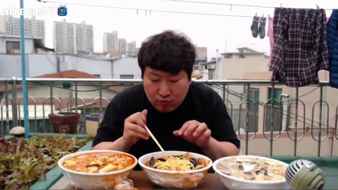 저녁 합동방송 전 짬뽕 3종세트 배달 먹방!! [흥삼] in 옥탑방 (17.4.8) Mukbang