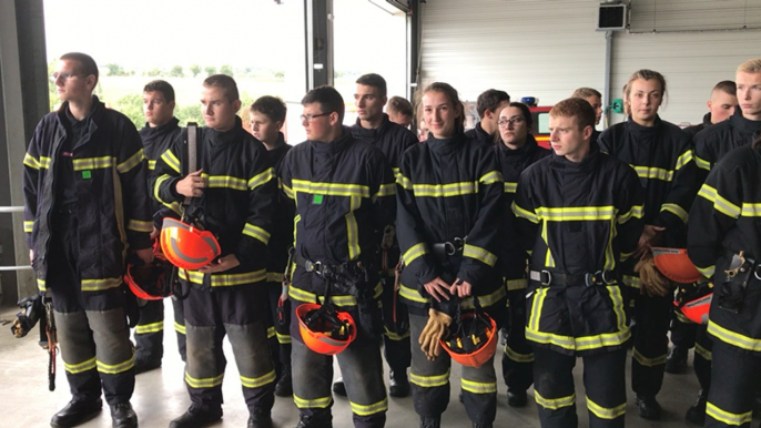 De jeunes sapeurs-pompiers passent leur brevet avant d'être opérationnels