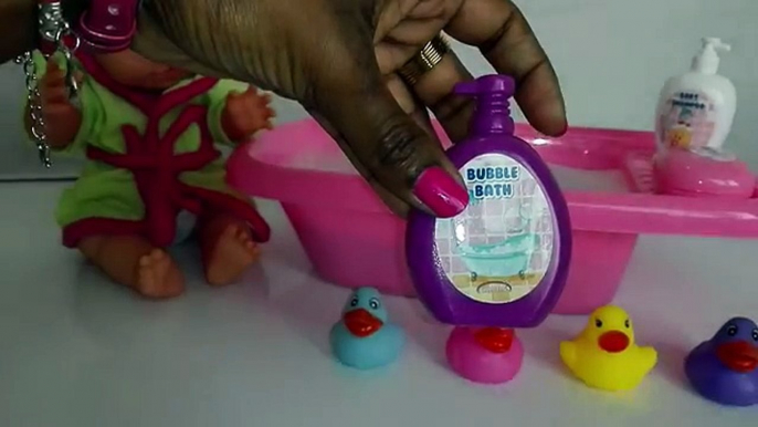 Un et un à un un à bain bombes enfants les couleurs couleurs pour enfants Apprendre enseigner les tout-petits jouets avec surprise