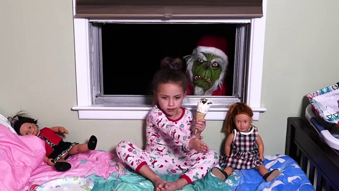 Bad Baby Dress Up Fail Santa Claus & Freak Daddy Toy Freaks World vs Toy Freaks Out - Extended Cut