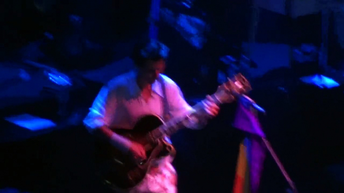 Harry Styles - Just A Little Bit Of Your Heart Live (San Francisco)