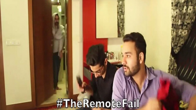 Remote Control Fail-Funny Videos-Funny Pranks-Funny Fails-WhatsApp videos- Videos-Funny Clips-Funny Compilations