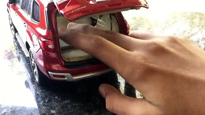 Unboxing of 2016 Ford Endeavour/Everest scale model Toy car