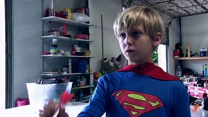 Little Superheroes 24 - Batman vs Superman - Epic Kid Superhero Battle