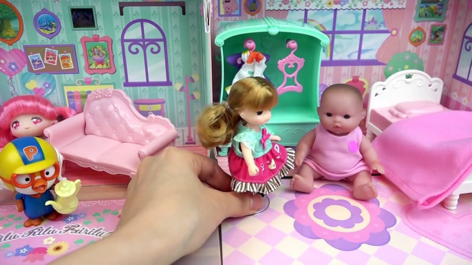 Baby doll house and baby crib and stroller toys play