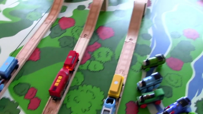 Thomas and Friends Thomas the Tank Engine vs Brio Trains Motorized Wooden Railway Trains