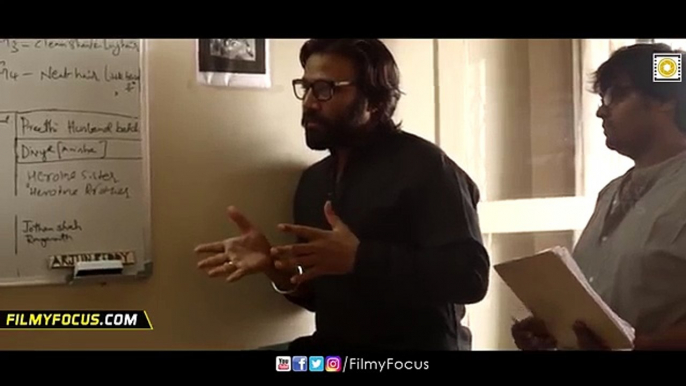 Vijay Devarakonda, Shalini Practising Kiss Scene -- Arjun Reddy Movie