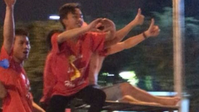 Fans Parade Through Ho Chi Minh City on Scooters Following Vietnam's Historic Soccer Win