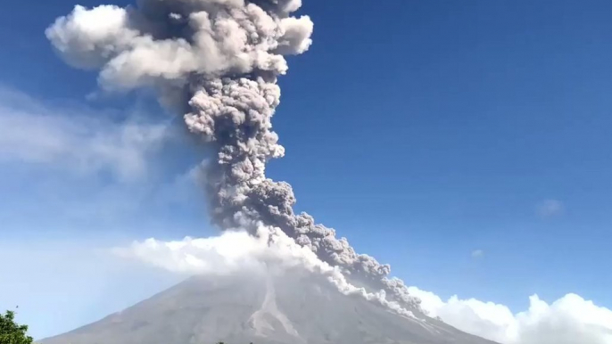 Ash Spews From Mayon Volcano as Alert Level is Raised