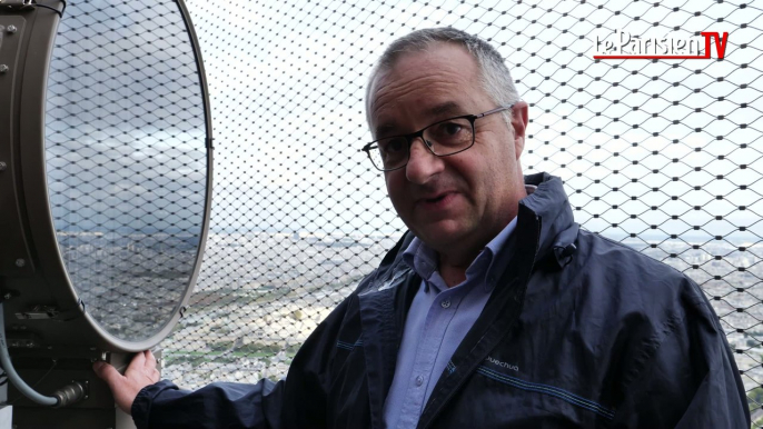 Le phare de la Tour Eiffel  prêt à éclairer Paris de nouveau