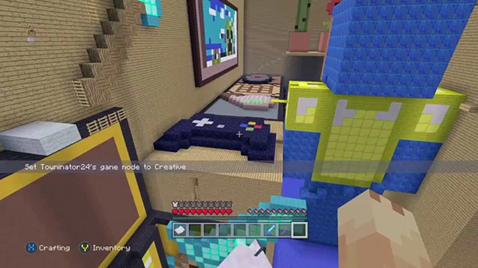 Minecraft Xbox Hide and Seek - Baboon Bedroom