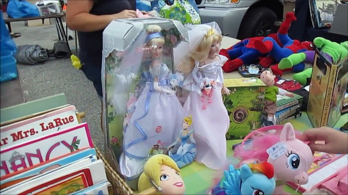 Flea Market Finds! Bratz Hunting at New Castle County Farmers Market with Banana & KGirl!