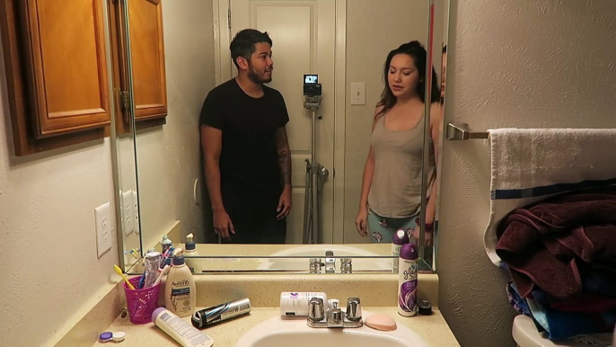 BLOODY MARY PRANK ON GIRLFRIEND!!! (GONE WRONG)