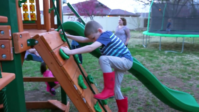 Surprise Kinder Playtime Playhouse Fun Kids Play on Swings Lots of Slides Friend Party Swingset